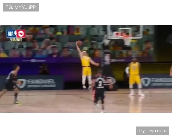 场内犯规停表，场外犯规不停？裁判如何判定“比赛进行中”