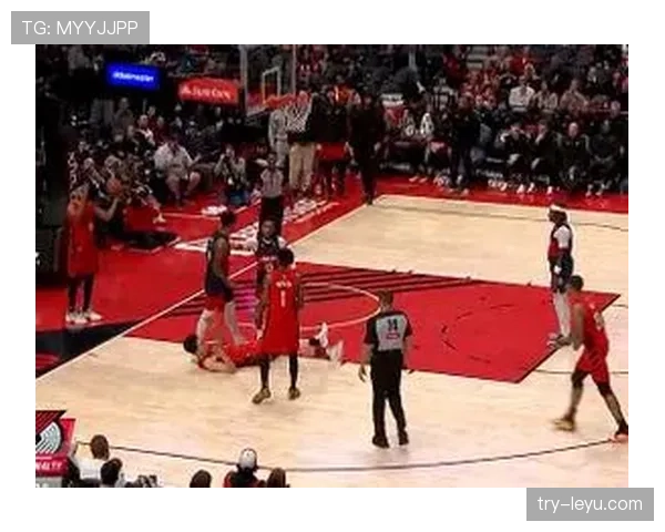 判罚标准裁判如何根据接触强度与影响判定犯规